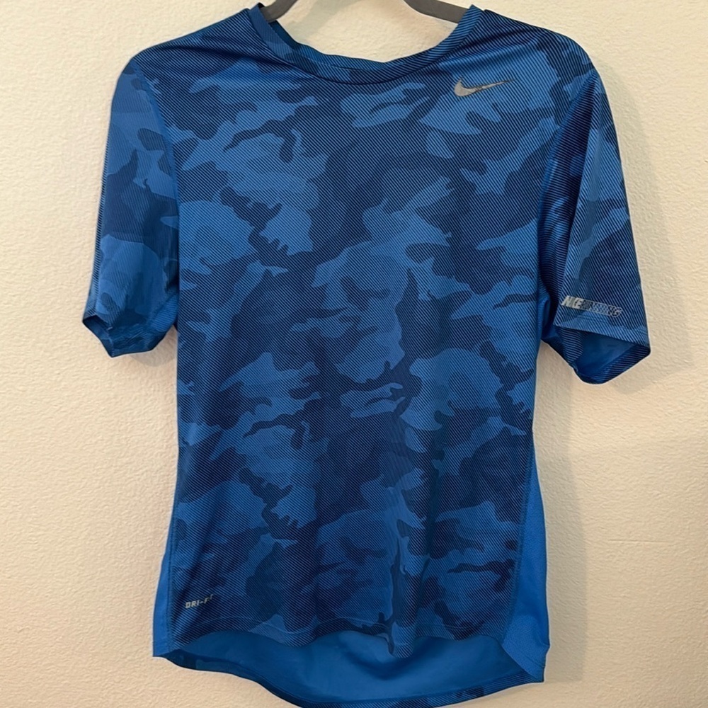 Men’s Nike Dry-Fit Shirt blue camo